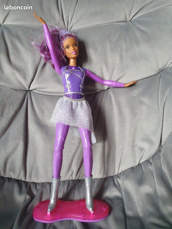 Salie (personnage d'un dessin animé barbie) (image 1)