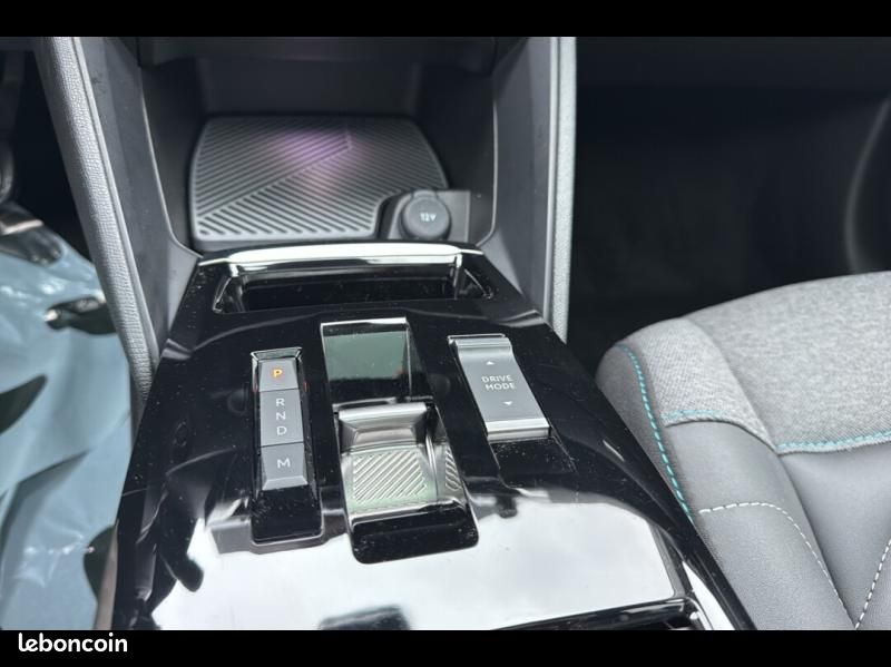 Citroen C4 1.5 BlueHDi 130ch S&S MAX Automatique (image 11)