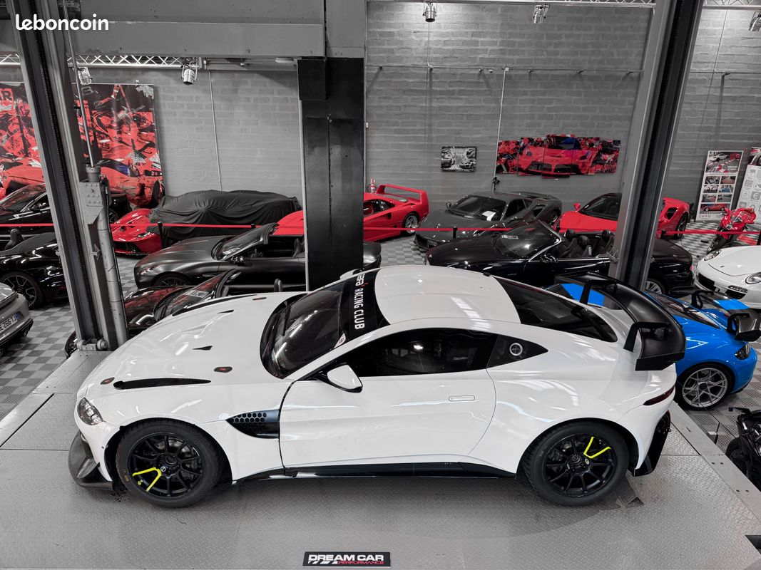 Aston martin vantage amr gt4 17a (image 2)