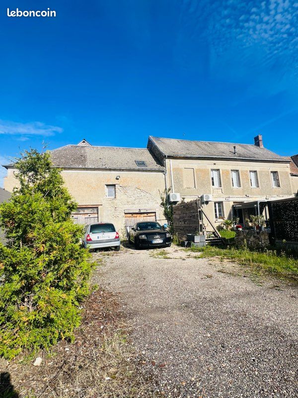 Maison 4 pièces 150 m² · à Montjavoult · 150 m² · 280 000 €