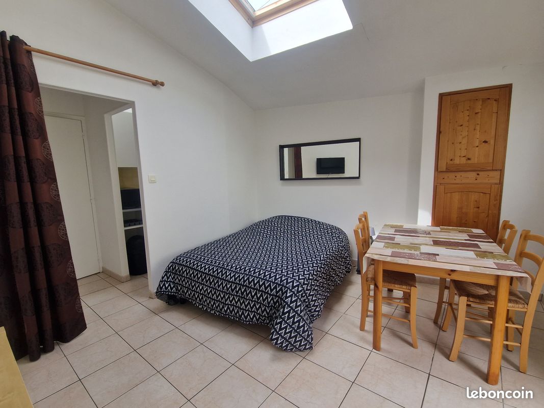 Appartement 1 pièce 20 m² · à La Rochelle · 20 m² · 500 €
