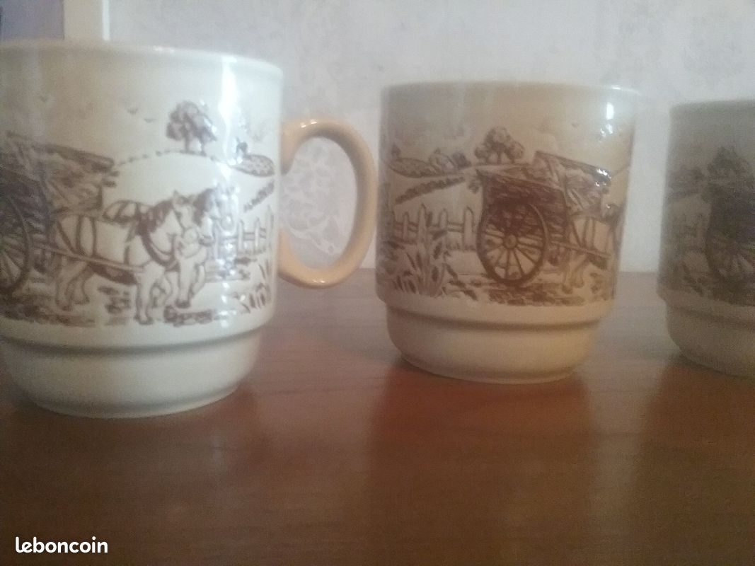4 mugs avec dessins (image 2)