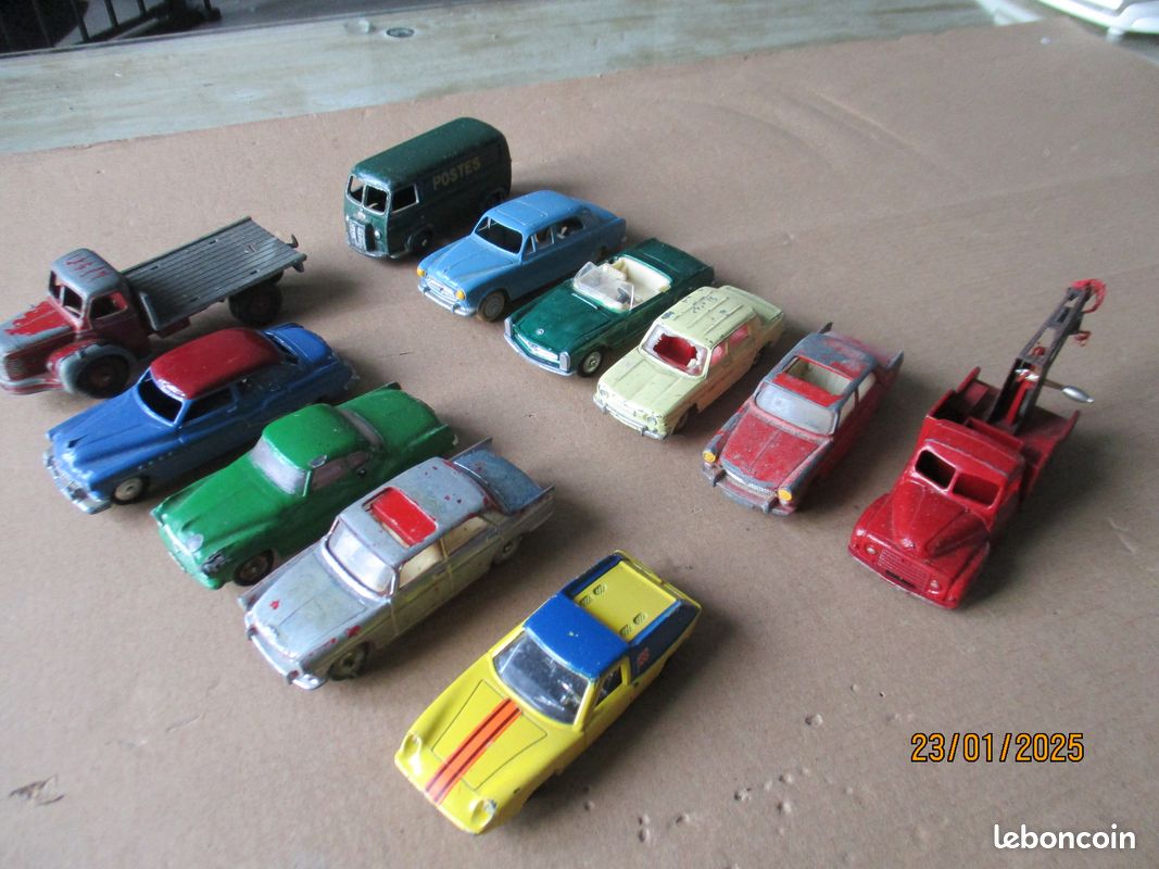 Dinky toys lot de 11 miniatures Collection