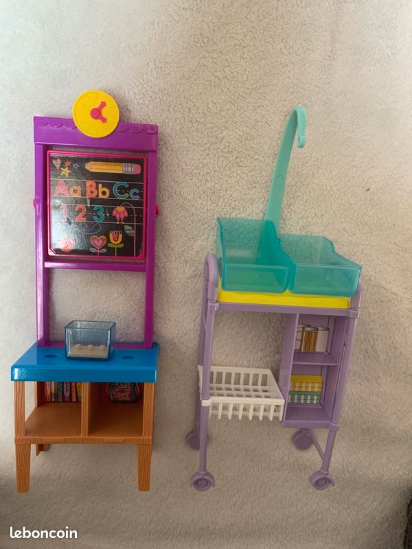 Lot de barbie (image 2)