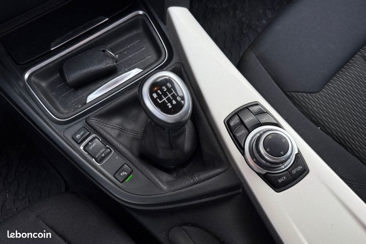 BMW SERIE 3 316d 116ch LOUNGE / GARANTIE / FULL ENTRETIEN BMW / 4 PNEUS OK / CHAINE DE DISTRI OK / EMBRAYAGE OK (image 28)