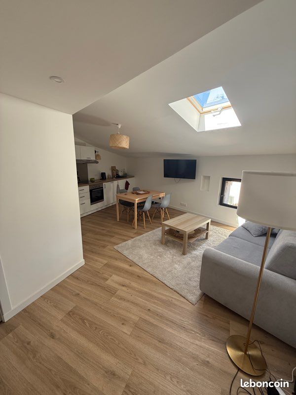 Appartement 1 pièce 27 m² · à Roquebrune-sur-Argens · 27 m² · 680 €/mois