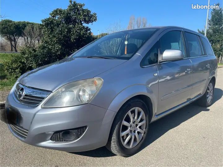 Zafira (image 1)