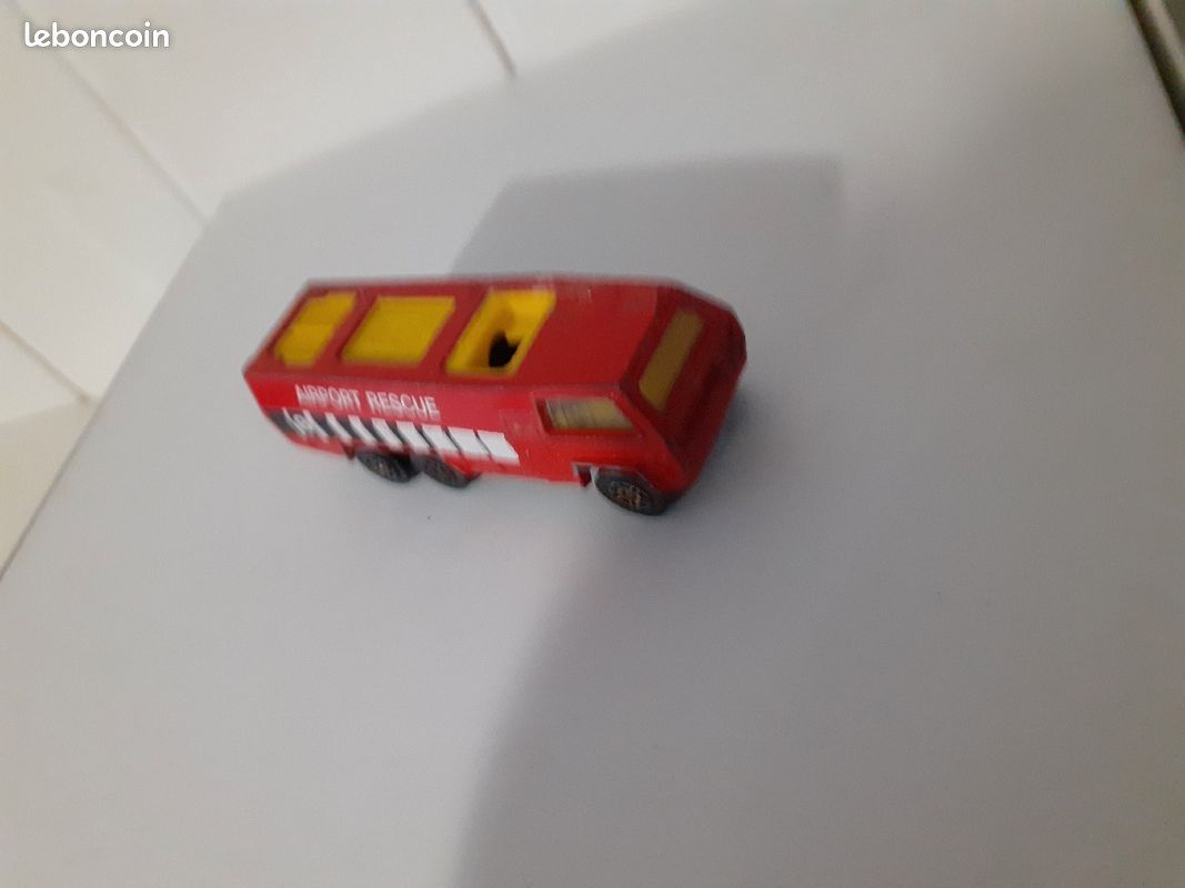 Camion pompiers aéroport Corgi (image 4)