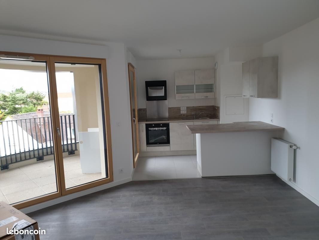 Appartement 3 pièces 62 m² · à Mantes-la-Jolie · 62 m² · 911 €