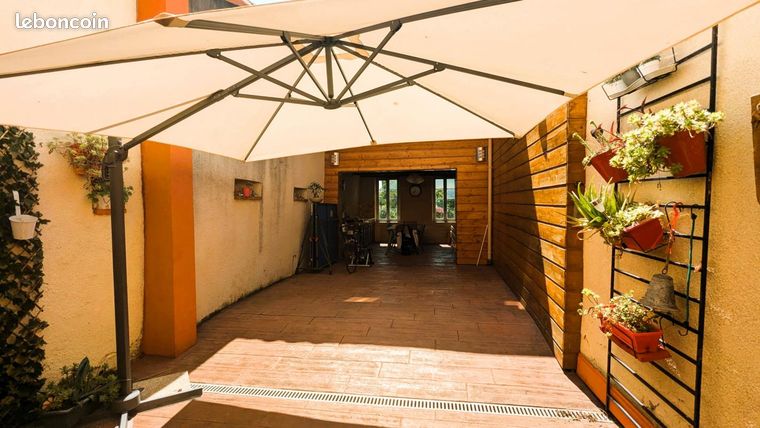 Maison de village 7 pièces 182 m²