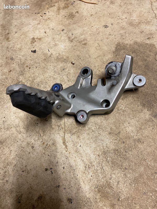 Platine Gauche K75 BMW – Pièce Moto Classique D'occasion – Routière