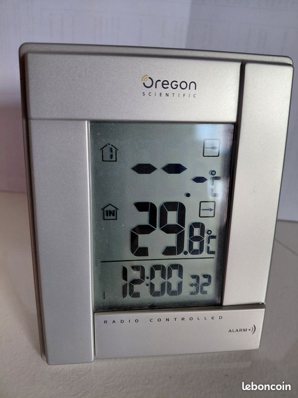 Station météo Oregon Scientific. Affichage de l'heure, de la température et des prévisions météo (image 1)