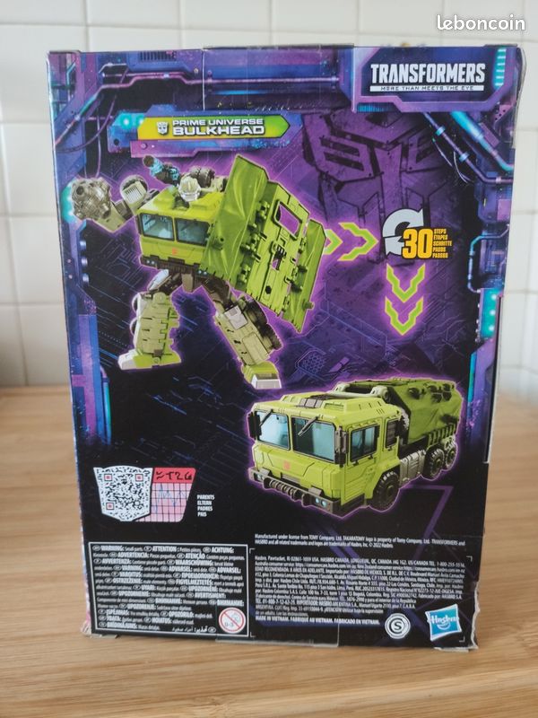 TRANSFORMERS - LEGACY - Prime Universe BULKHEAD - HASBRO