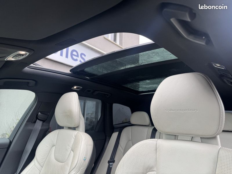 Volvo XC60 D5 ADBLUE AWD 235 CH INSCRIPTION LUXE GEARTRONIC (image 12)