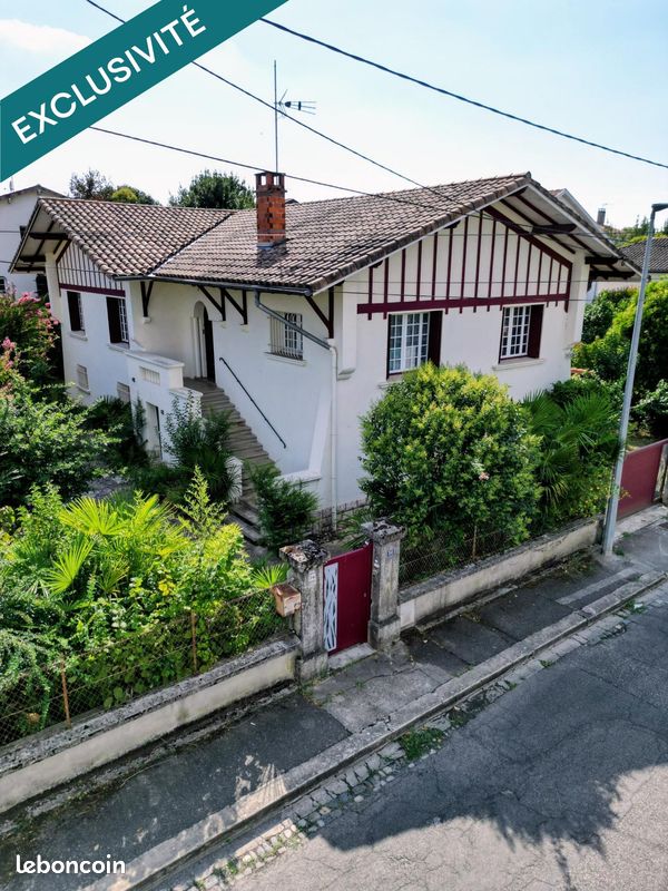 Maison 8 pièces 213 m² · à Agen · 213 m² · 265 000 €