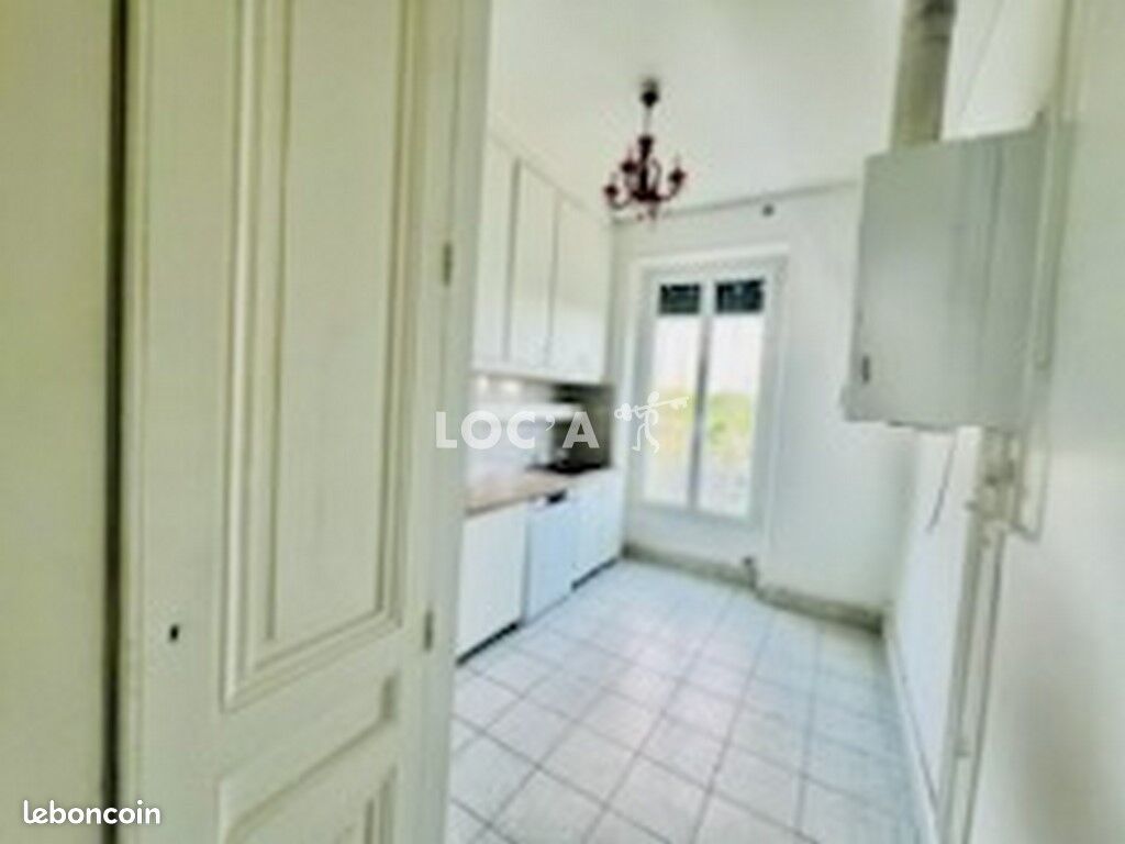 Appartement 3 pièces 85 m² · à Caluire-Et-Cuire · 85 m² · 1 290 €