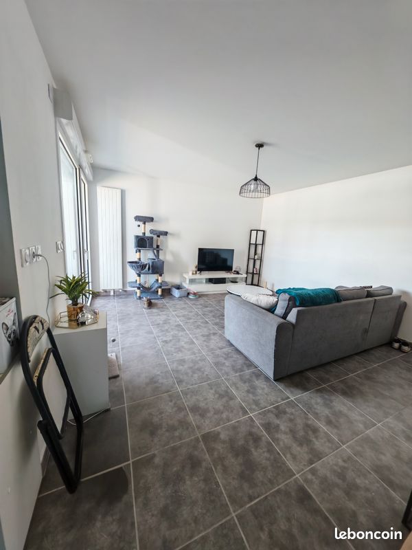 Appartement 2 pièces 47 m² · à Bourg-en-Bresse · 47 m² · 650 €