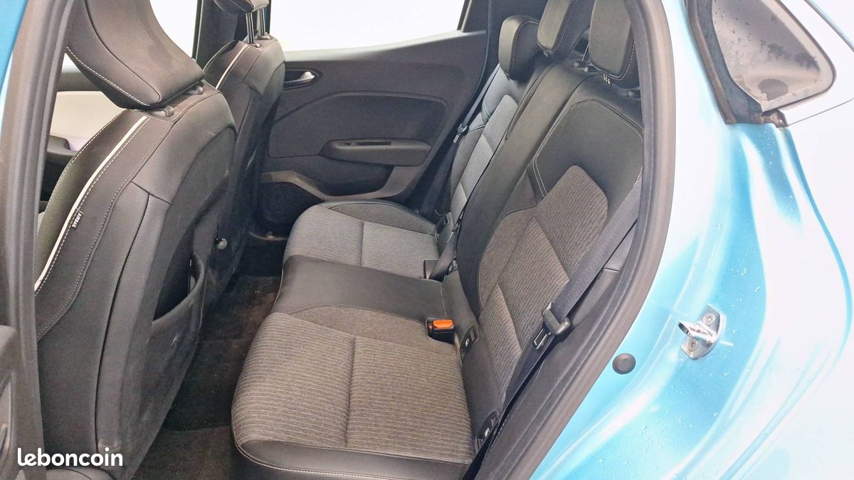 Renault clio e tech 140 21n intens (image 13)