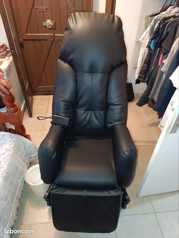Fauteuil relax massant (image 1)