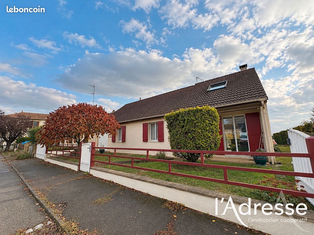 Maison 5 pièces 145 m² · à Fleury · 145 m² · 365 000 €