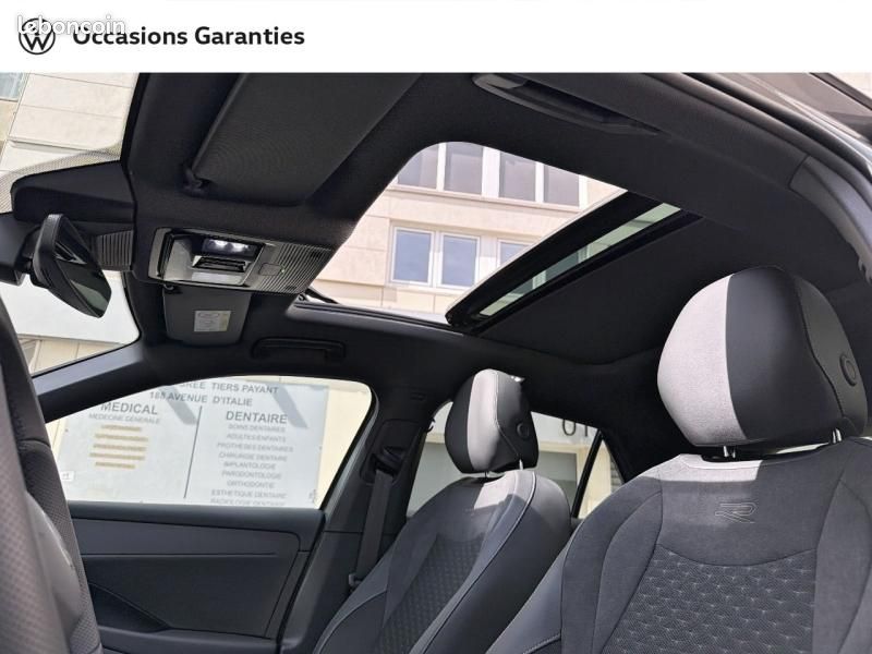 Volkswagen T-Roc 1.5 eTSI 150ch R-Line DSG7 (image 33)