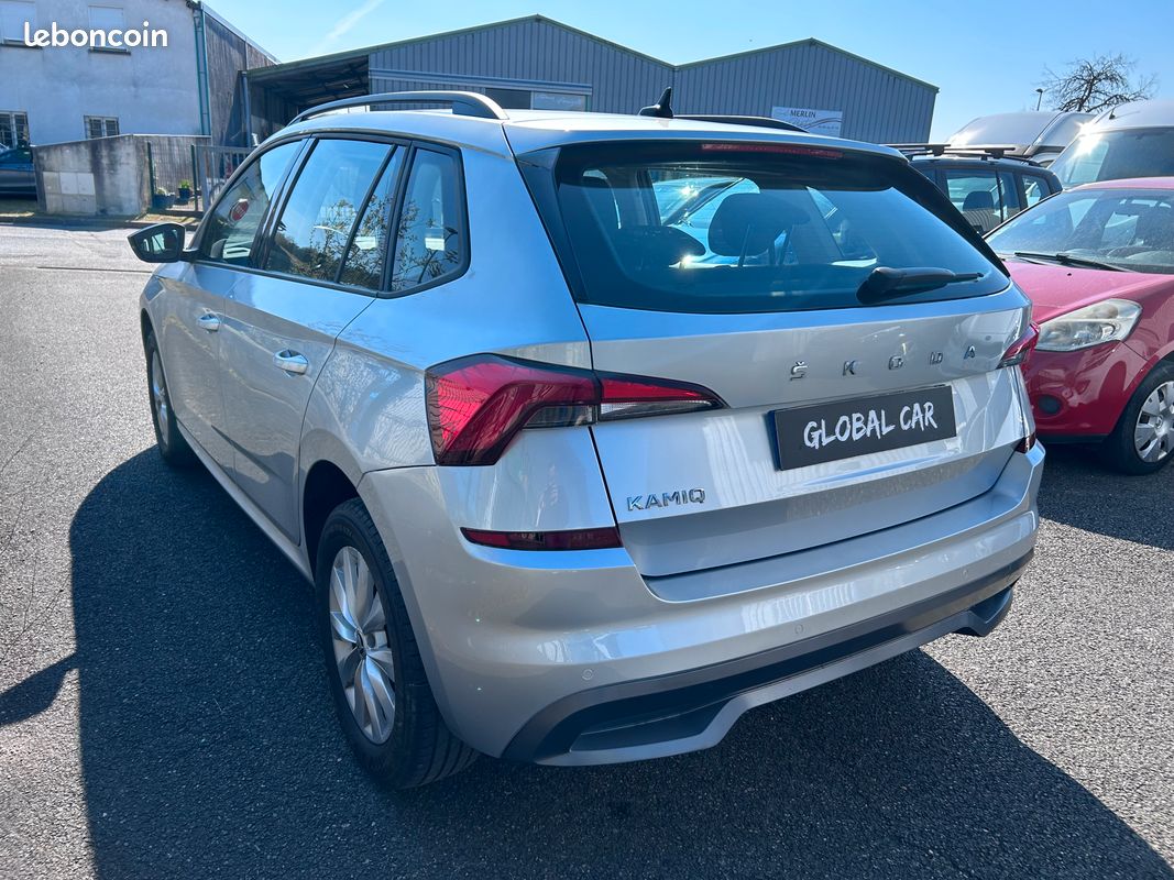Skoda Kamiq 1.0 TSI 95ch Ambition Cockpit - 1ERE MAIN 27.800KMS- TVA Récupérable 12 075 HT (image 4)