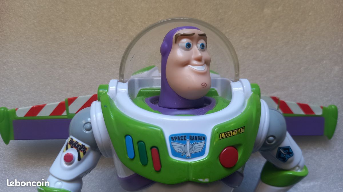 Figurines Toy Story 4: Woody sonore, Buzz l'Éclair sonore et Fourchette (image 8)