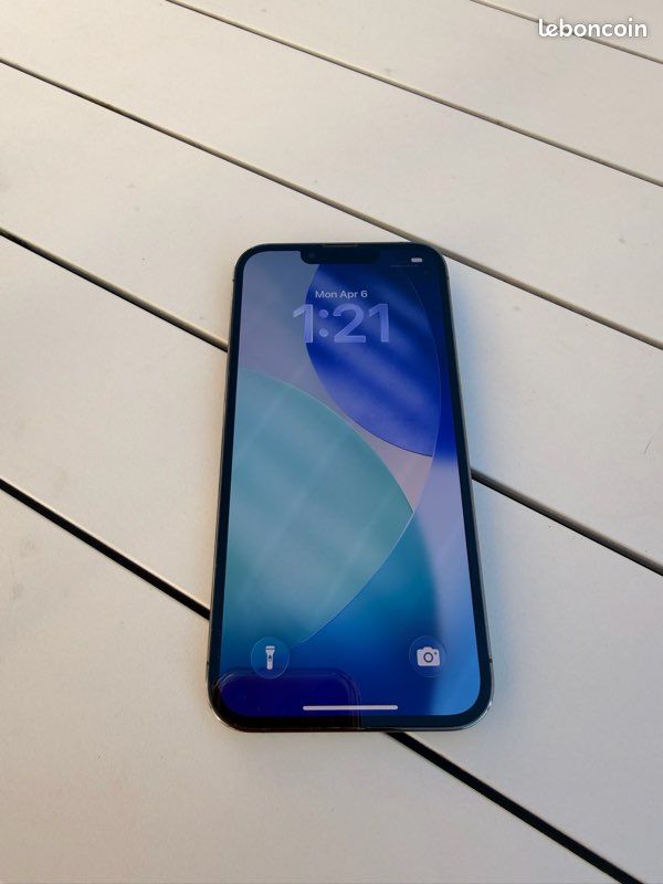 Smartphone Apple iPhone 12 Pro 5G Graphite - avis, qualité, prix