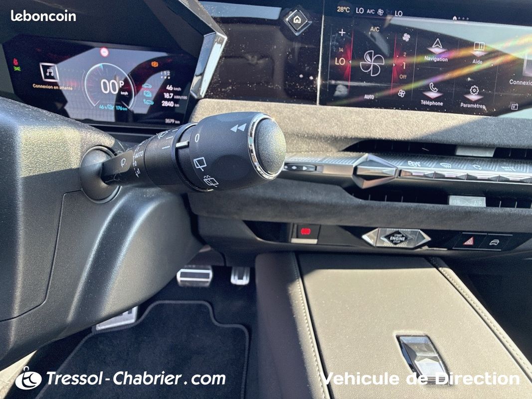 DS N°4 E-Tense Etoile - Alcantara (image 21)