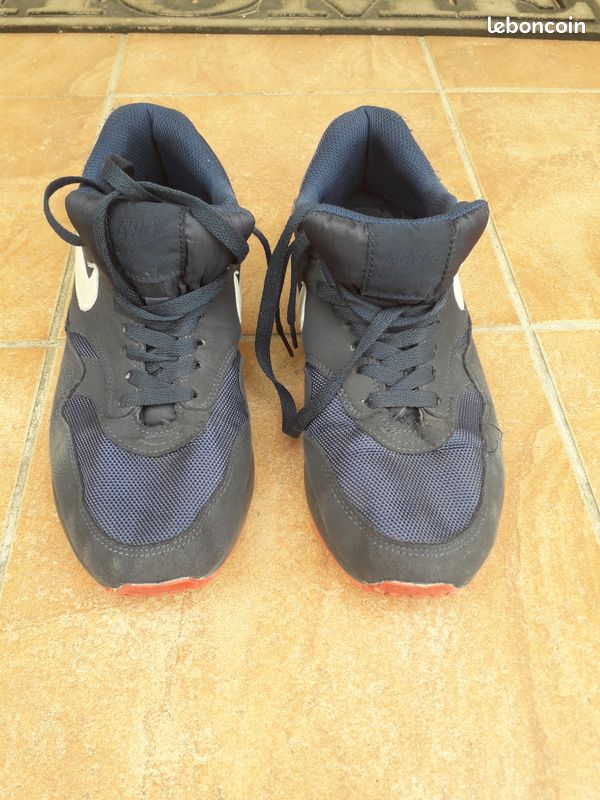 Baskets NIKE AIR taille 42 (image 1)