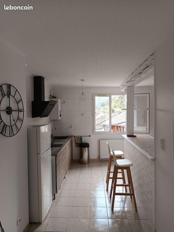 Appartement 2 pièces 41 m² · à Oyonnax · 41 m² · 470 €