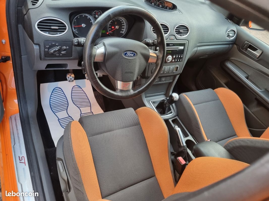Ford Focus ST 2.5 Turbo 225ch - 104 000 km - Excellent état - Tres Propre (image 9)