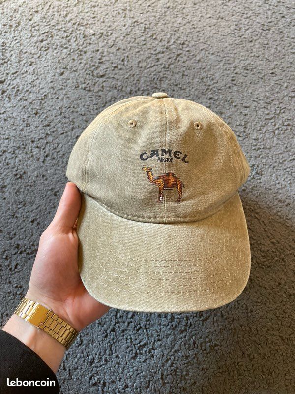 Casquette camel très bon état taille adultes réglable beige jamais porté (image 1)