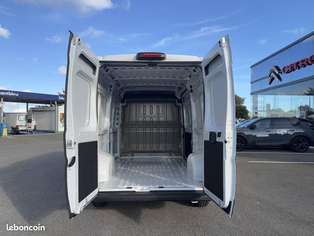 Citroën Jumper FOURGON FGN 3.3T D L2H2 140 CH MANUELLE (image 6)