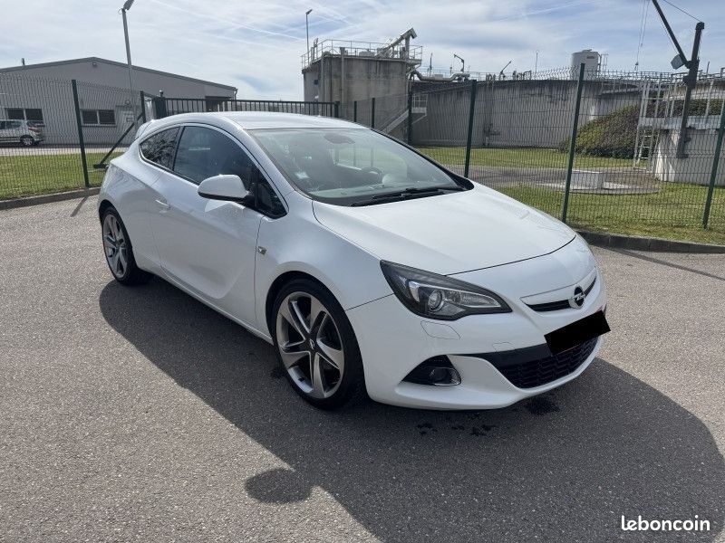 Opel ASTRA GTC 2.0 CDTI Biturbo (image 9)