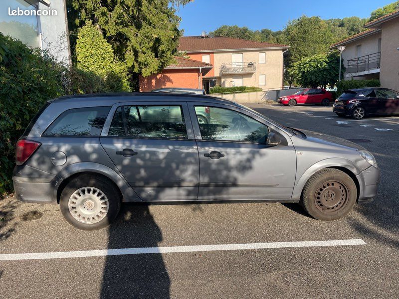 URGENT Opel Astra Break 1.7L CDTI en l’état (image 2)