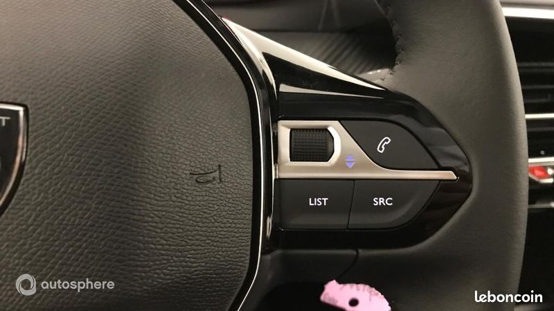 Peugeot 208 1.2 100ch S&S Style (image 25)