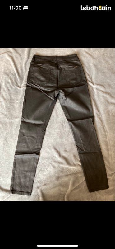 Pantalon en similicuir (image 2)