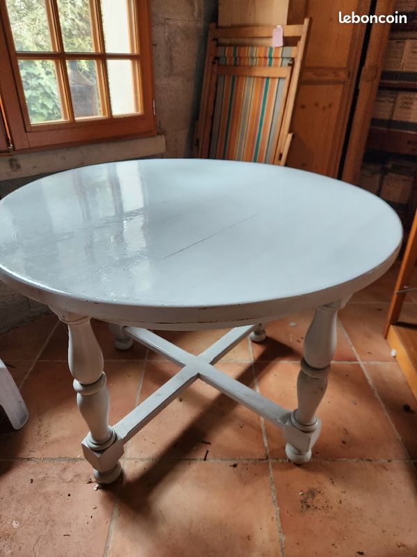 Table bois diamètre 108 cm (image 2)