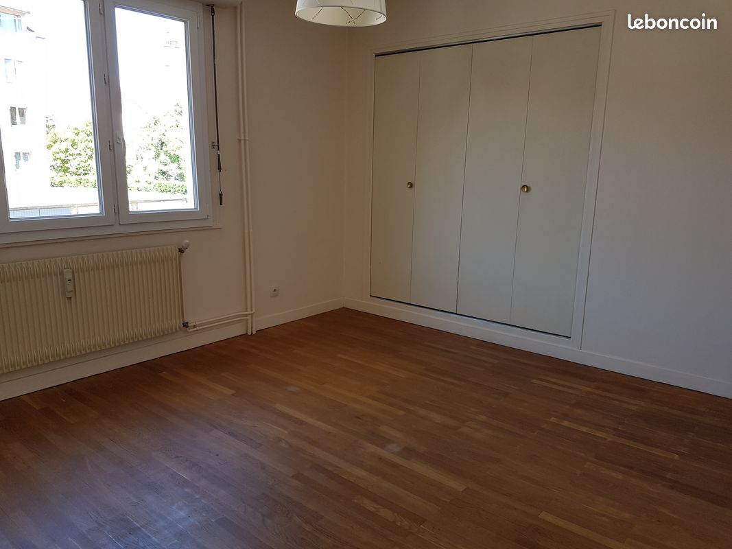 Appartement a louer lons-le-saunier - 2 pièce(s) - 33 m2 - Surfyn