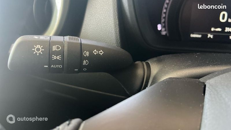 Toyota Aygo X 1.0 VVT-i 72ch Design MY24 (image 23)