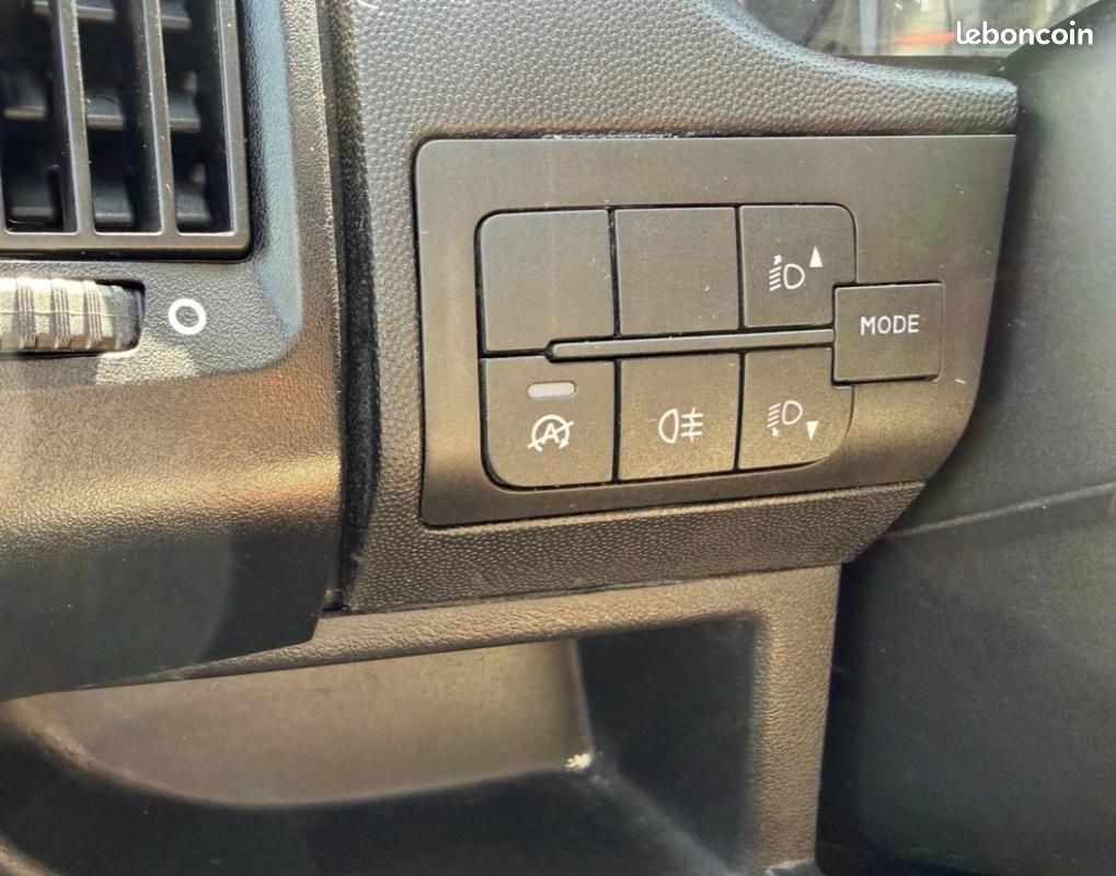 Peugeot Boxer FOURGON TOLE335 L2H2 bluehdi 120 PRO*2021* TVA RECUPERABLE (image 10)