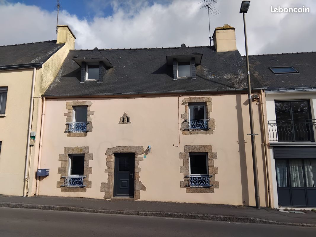 Maison 6 pièces 152 m² · à Rieux · 152 m² · 192 000 €
