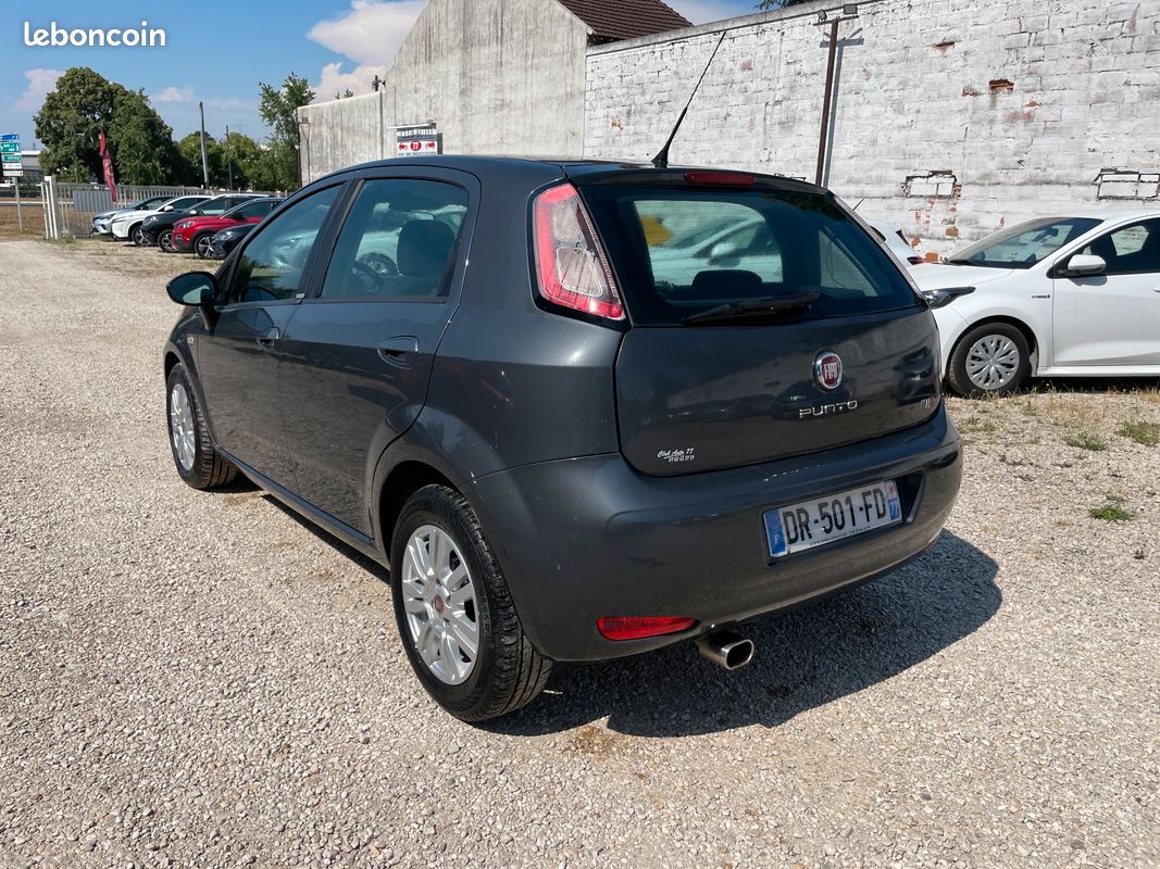 Fiat punto iii (3) 1.2 8v 69 italia 5p (image 4)