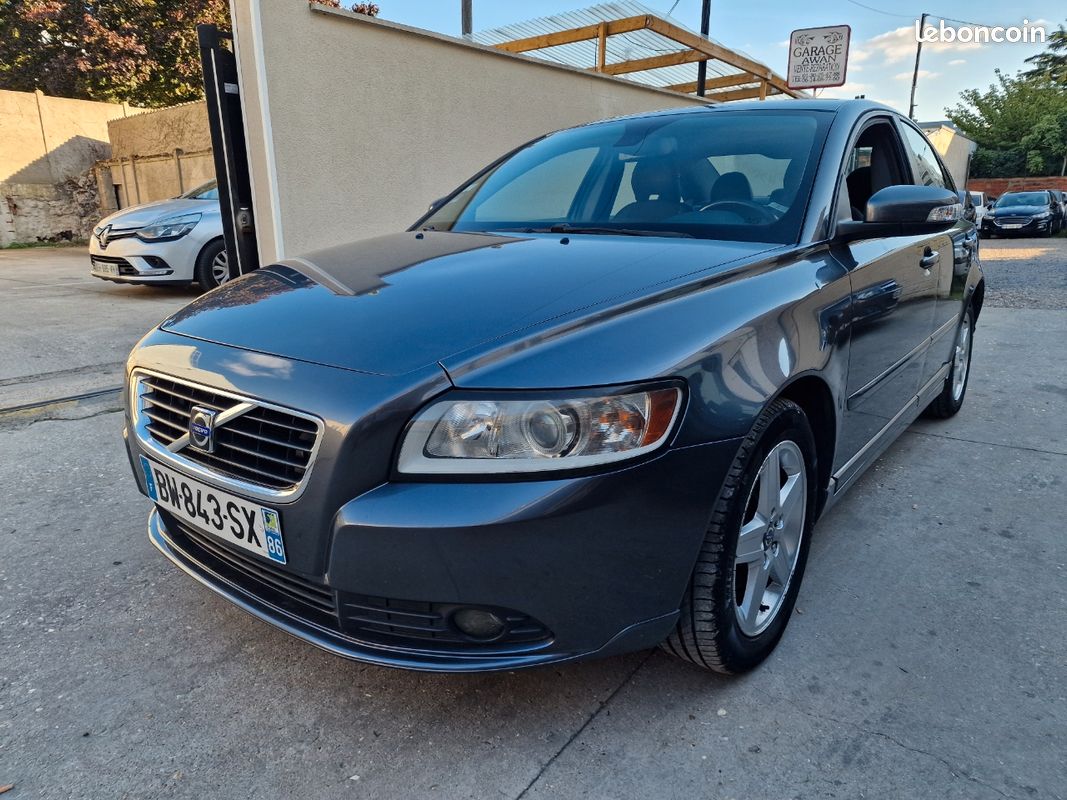 Volvo S40 1.6d 110ch momentum (image 1)