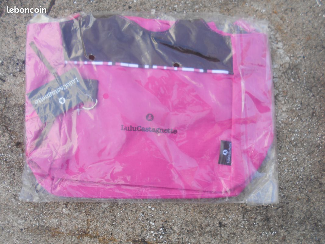 Lot de 2 sacs hello kitty et Lulu Castagnette (image 2)