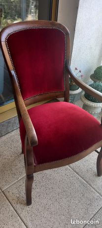 Lot De 2 Fauteuils Vintage En Velours Marron – Style Ancien – Occasion