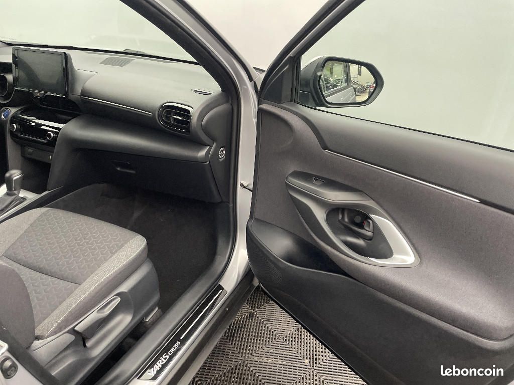 Toyota Yaris Cross HYBRIDE 116h 2WD Design (image 20)
