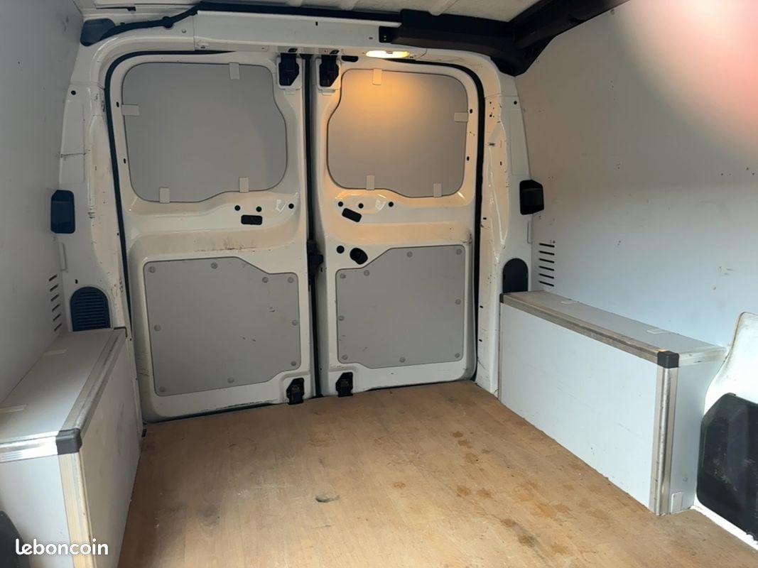 Peugeot Expert (3) 1.5 BLUEHDI 120 STANDARD PREMIUM (image 5)