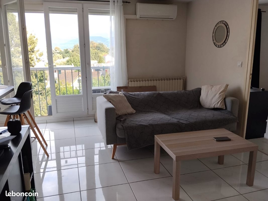 Appartement 3 pièces 45 m² · à Seyssinet-Pariset · 45 m² · 700 €/mois